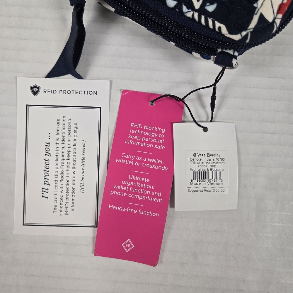 Vera Bradley | RFID All in One Crossbody | Red, White, and Blossoms - Picture 11 of 11